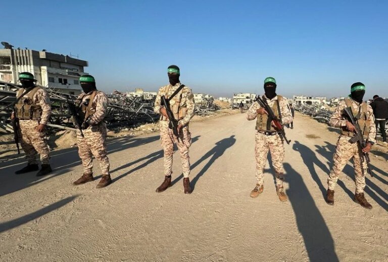 وتتصاعد الخلافات الداخلية في ظل التحديات الراهنة