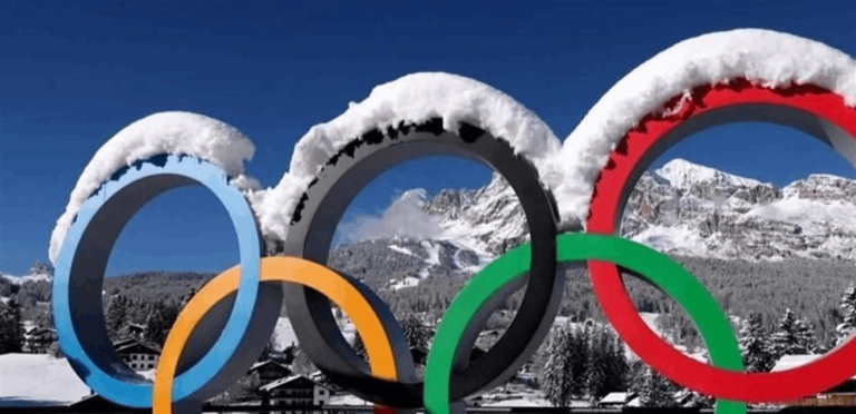 خلاف جديد في أولمبياد 2026 حول الأعلام على الخوذات