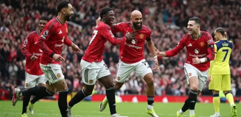 أرباح تاريخية لمانشستر يونايتد رغم إعادة الهيكلة وتقليص عدد الموظفين!