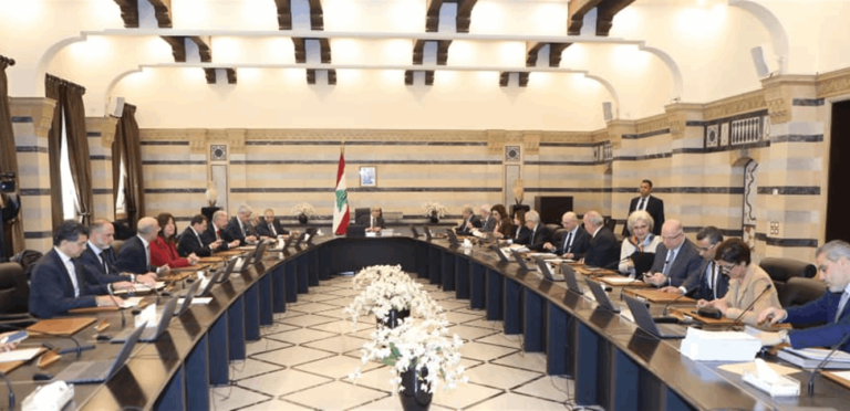 تواجه الحكومة صعوبات متجددة في توفير التمويل.. ومحاكمة المتخلفين عن دفع الضرائب