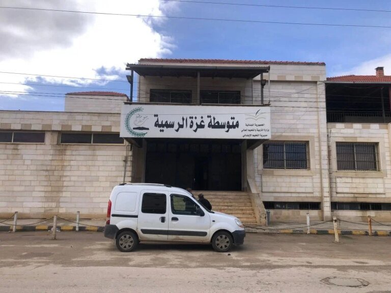 صدمة في مؤسسة رسمية بسبب تصرف غير متوقع من المدير!