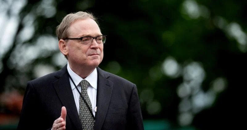 حركة ناقلات النفط في مضيق هرمز محدودة... مستشار ترامب: الحرب مع إيران لن تطول!