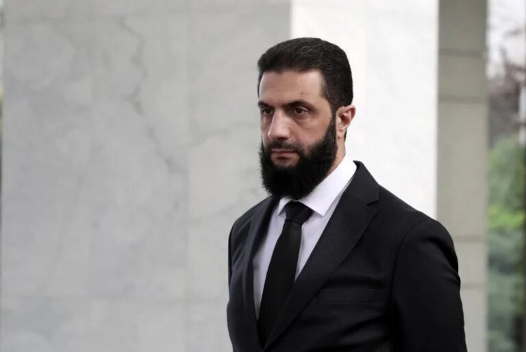 تسارع وتيرة “أسلمة” سوريا: قرارات جديدة تطال الحياة في دمشق