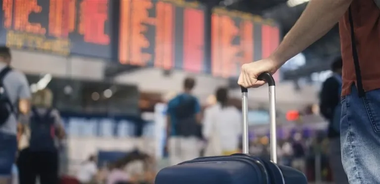 وتم إلغاء أكثر من 23 ألف رحلة طيران في الشرق الأوسط