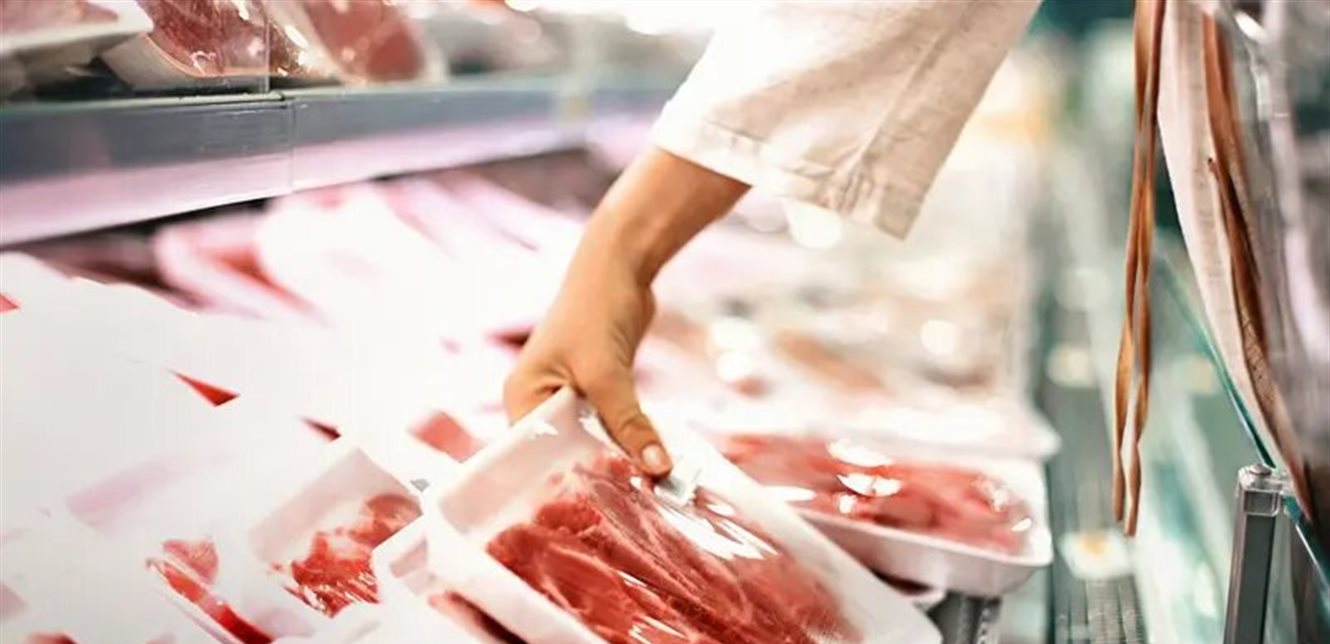 تعطّل العمل في أكبر مصنع لتعبئة اللحوم في كولورادو بسبب إضراب حوالي 3800 عامل