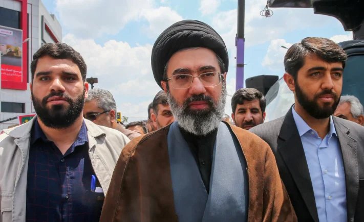 وزير الدفاع الأمريكي: "خامنئي" يعاني من تشوهات... و"طهران" تواجه خيار الاستسلام