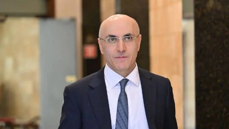 الحجار ومحافظ الجنوب يبحثان الاستعداد والإغاثة في مقدمة الأولويات