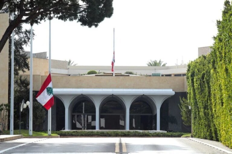 وسيرتدي لبنان الأسود غداً حداداً على ضحايا المأساة