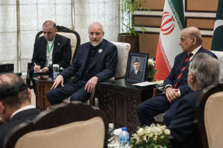وتشهد بيروت هدوءاً يمهد للمفاوضات
