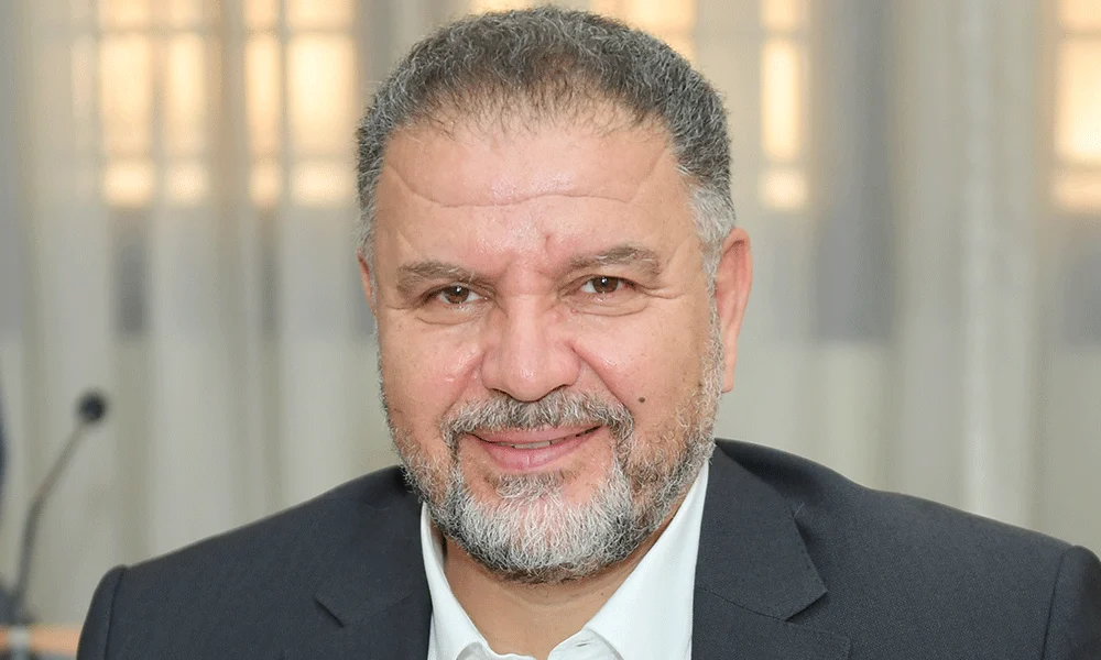 فياض ينتقد السلطات بشدة ويدعو للهدوء