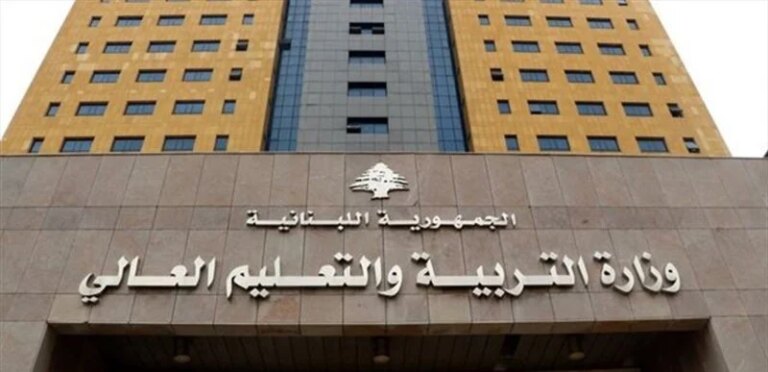“8.2 دولار لا تكفي لتغطية نفقات المعيشة.”