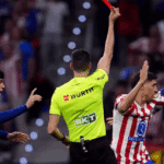 تقنية VAR ارتكبت خطأ في حالة طرد لاعب برشلونة