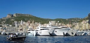 تمديد مهلة الاستيراد المؤقت للسيارات واليخوت حتى نهاية مايو المقبل