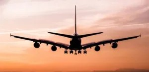 أزمة وقود طيران حادة تلقي بظلالها على شركات الطيران.. تقرير ينذر بالخطر