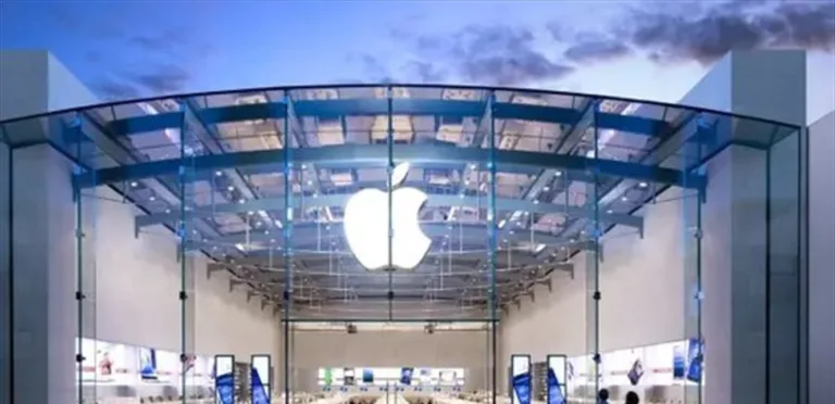 خلاف متصاعد بين Apple وxAI بسبب تقنيات الذكاء الاصطناعي