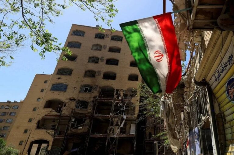 واشنطن تتجسس رداً جديداً على طهران… وإيران تدرس من دون جواب