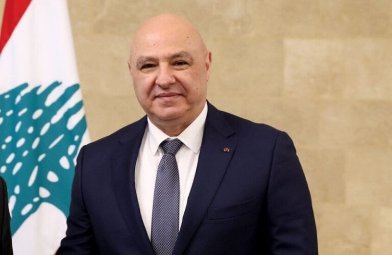 بعبدا في قلب الملفات الساخنة… عون يواكب السياسة والتربية توقعات