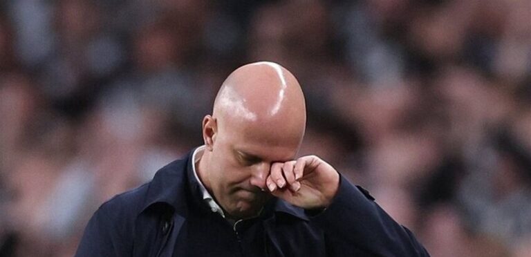 ليعلن رحيل سلوت رسميًا