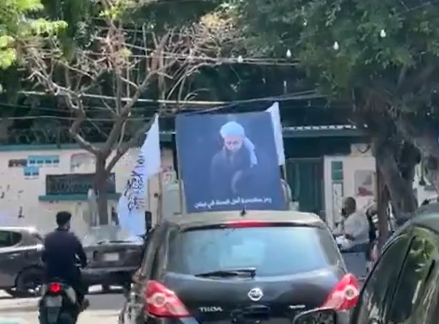 بالفيديو: أحمد الاسير في شوارع الطريق الجديدة…ماذا بعد صلاة الجمعة؟