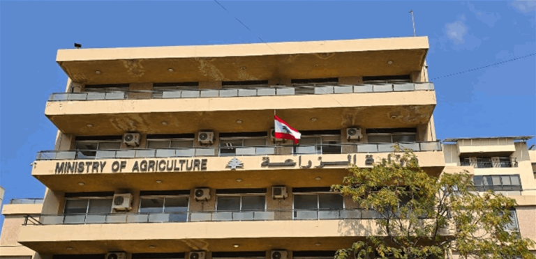 تعرضت وزارة الزراعة في روما لرسوم كرتونية عن الحرب المالية في لبنان