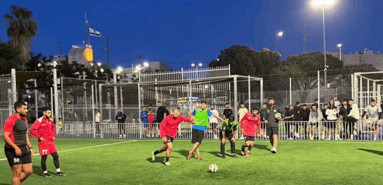 فلسطين معلّقة قبل الحرب.. لاعبون بلا أندية وجيل يضيع خارج الملاعب