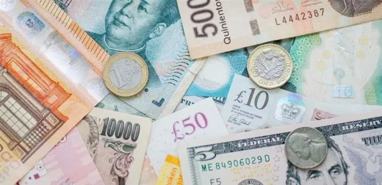 يتمسك الدولار بأعلى مستوى له في تايلاند