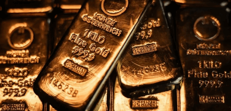 الذهب يهبط دون 4000 دولار.. ماذا عن الفضة؟