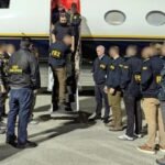 “إرهابي” عربي خطير يفجر مفاجأة: ساوثرن مع خامنئي قبل مقتله