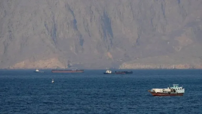 بين الضربات والرسائل… هرمز يعود إلى قلب الصفقة