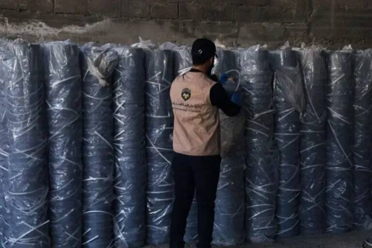 داخل دلاء بلاستيكية… إحباط تهريب 1.3 مليون حبة كبتاغون في سوريا