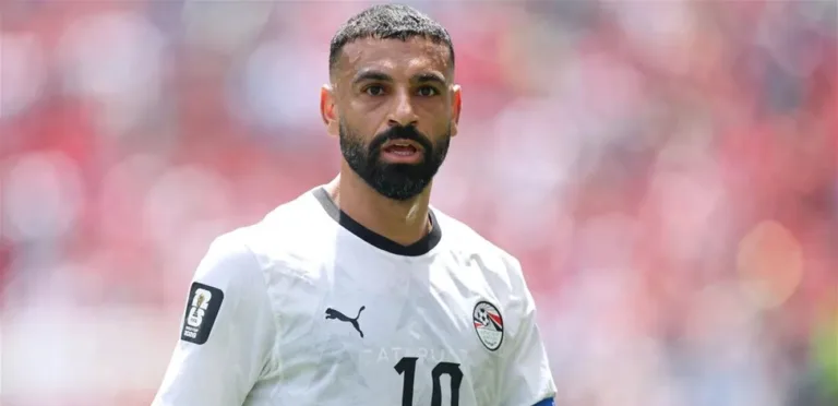 مفاجأة من محمد صلاح لجمهوره.. اليكم وجهته توقف