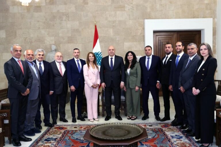 بعبدا تفتح ملفات الاتصالات والدواء… وعون يتمسك بالإصلاح وحماية الحقوق