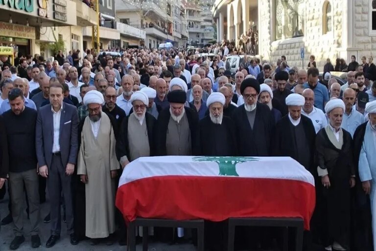الخطيب يشيد بقيادة رودولف هيكل: صنع الجيش بفارق كبير أمام كرة القدم اليمنية