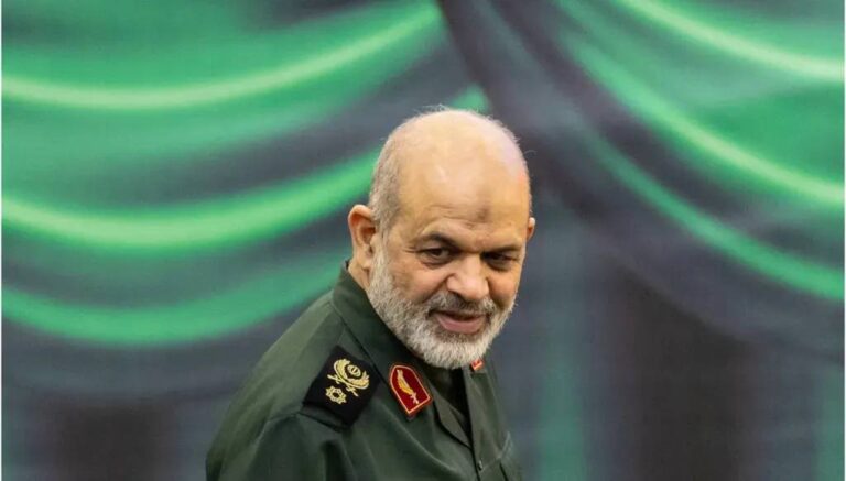 “أقوى جيش في العالم أُذل”… وحيدي يرفع مستوى الخطاب أصلاً