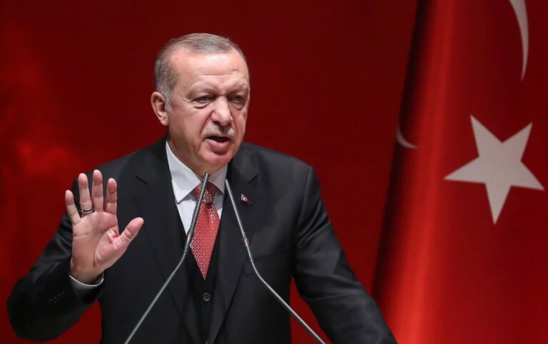 “اردوغان يمدّ اسمه في الصومال… و مااتات بالاستثمار في الدولة”