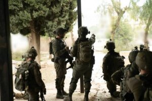 كانوا يقاتلون في لبنان… 13 شخصًا جسديًا وقاعدتهم ويتمردون على قيادتهم