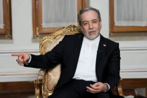 اعتب إيراني على بيروت… عراقجي “ينصح” الخارجية اللبنانية