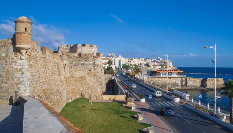 “لن نسلّمهما أبدا”… إسبانيا تقسم على مطالبة المغرب بسبتة ومليلية