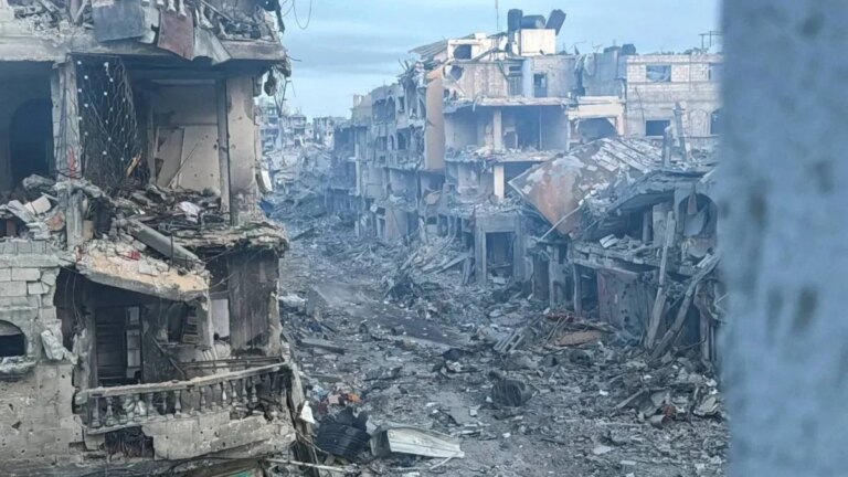 “إما نزع السلاح أو القوة”… خطة جديدة لقطع معادلة غزة