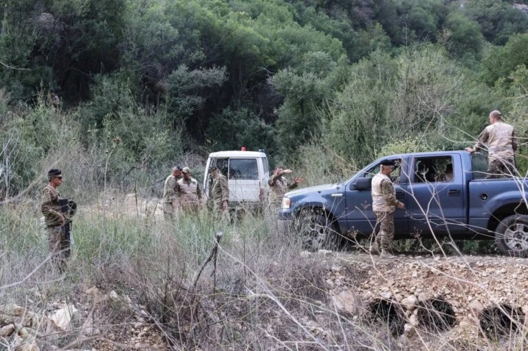 خدعة “التسليم” في الجنوب… ماذا يُخفي حزب الله عن الجيش اللبناني؟