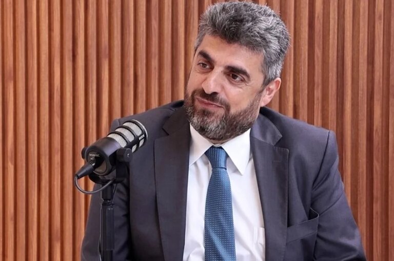 إشكالي وزير الدفاع يصل إلى الدستور… طنوس يحدد صاحب الامتياز