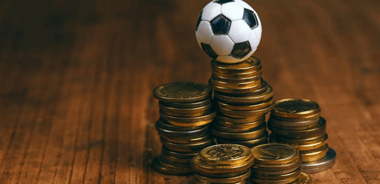 أسرار الألوان المالية في سوق اللاعبين.. كيف تُرحّل الأندية الفواتير التجارية؟