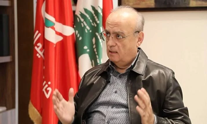 اضحك يا حافظ الأسد”… وهاب: “أرانب دمشق يأويهم في جحورهم