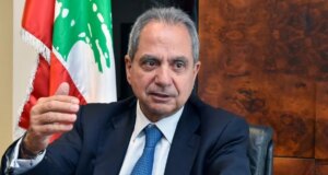 كواليس بعبدا: “أهل البيت” يرفعون الغطاء عن وزير الحرب؟