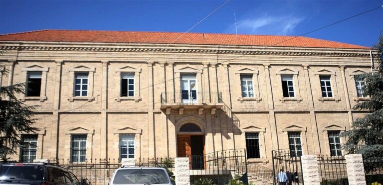مادة كيماوية تشعل السجال في زحلة… حاضرين بالوقائع