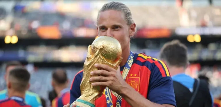 ماركوس يورنتي يفاجئ إسبانيا بقرار الاعتزال الدولي