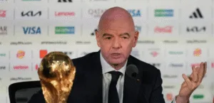 ثورة في الملاعب الأوروبية: أربع دوريات كبرى تكسر صمتها وتطالب الفيفا بتعديلات جذرية
