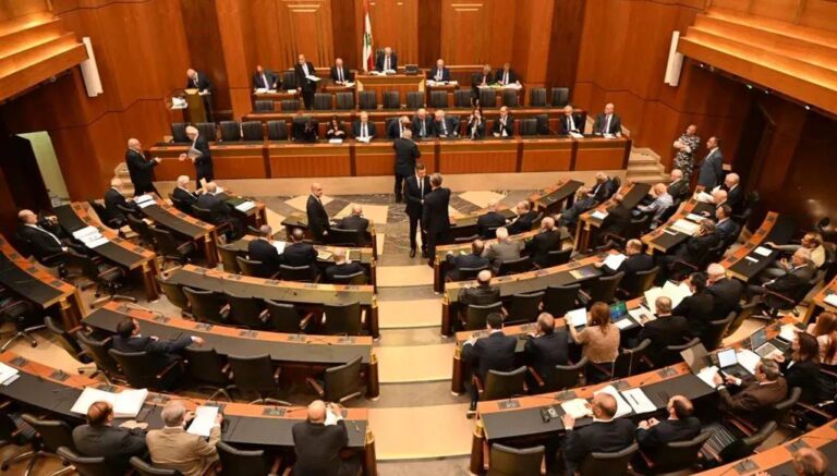 ما حظوظ قانون العفو القطري؟ مرجع استشاري يجيب