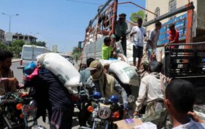 تعز في مهب الكارثة.. التوقف والجوع يهددان بالموت ببطء شديد