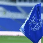 زلزال في الدوري الإنجليزي: نادٍ عريق للبيع الرسمي